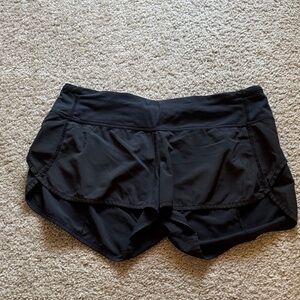 Lululemon Speed Up 2.5” Women's Black Athletic Shorts